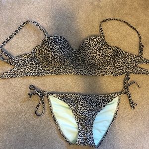 Medium target bikini